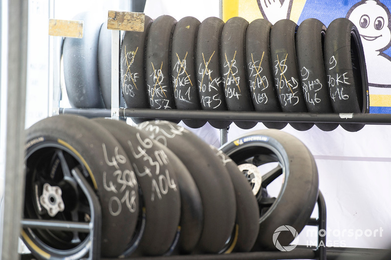 Зношені шини Michelin