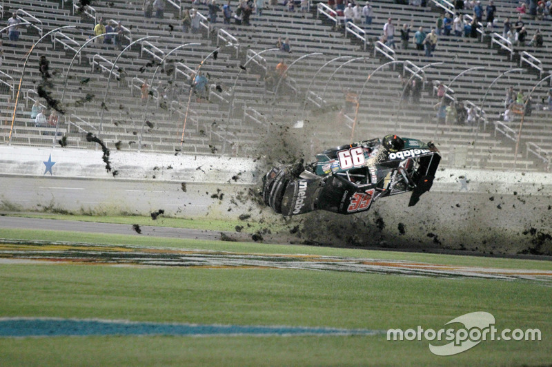Unfall von Timothy Peters, MDM Motorsports Chevrolet