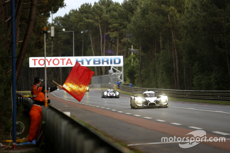 Red flag during the session
