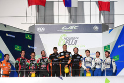Подіум LMP2: переможці #26 G-Drive Racing Oreca 05 - Nissan: Роман Русінов, Алекс Брандл, Вілл Стіве