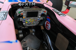 Кокпіт і кермо Sahara Force India VJM10