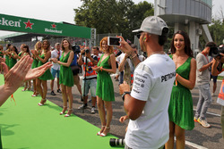 Lewis Hamilton, Mercedes AMG F1 tijdens de rijdersparade