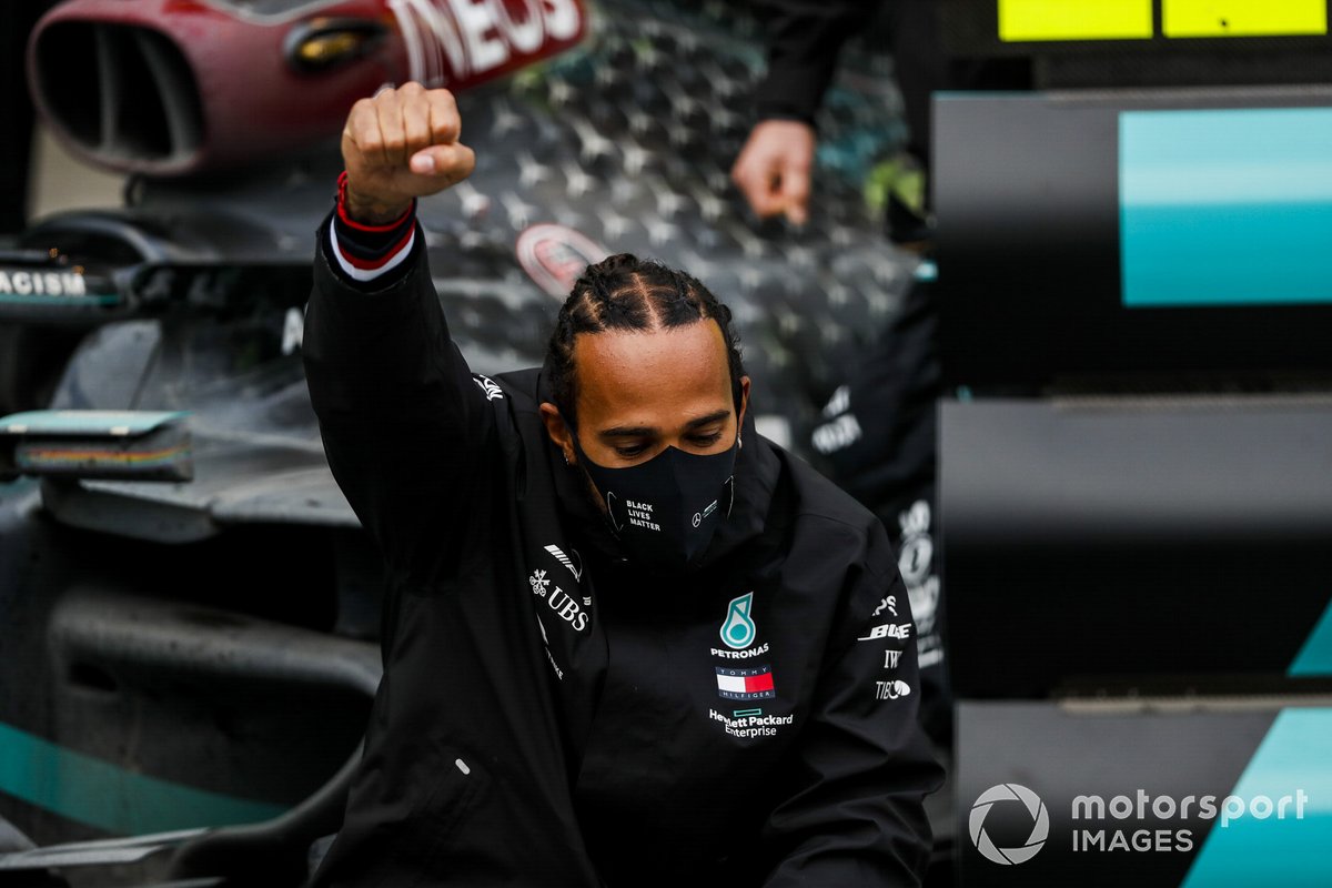 Lewis Hamilton, Mercedes-AMG F1, 1st position, and the Mercedes team celebrate championship victory