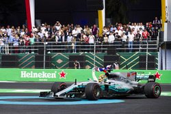 2017 World Champion Lewis Hamilton, Mercedes AMG F1