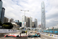 Felix Rosenqvist, Mahindra Racing; Nelson Piquet Jr., NEXTEV TCR Formula E Team