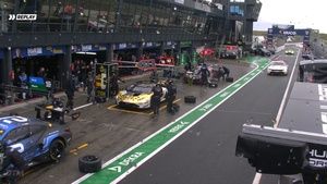 Rain chaos in DTM Zandvoort pitlane