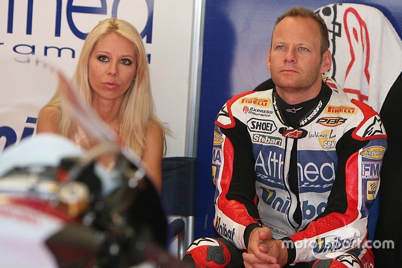 Nach schwerem Crash: Shane Byrne weiter auf Intensivstation