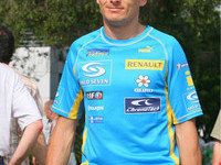 Fisichella on pole position for Malaysian GP Fisichella on pole position for Malaysian GP