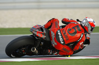 Edwards, Rossi dominate Qatar day one tests Edwards, Rossi dominate Qatar day one tests