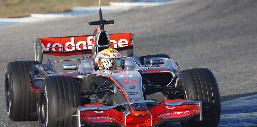 Hamilton turns first laps in McLaren MP4-23 Hamilton turns first laps in McLaren MP4-23