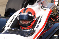 Castroneves wins Motegi battle Castroneves wins Motegi battle