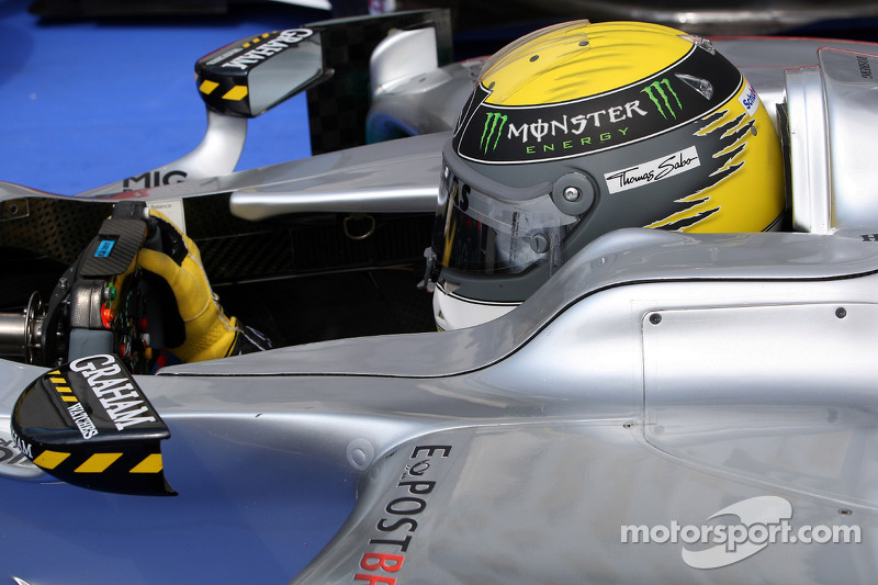 'Long term' Mercedes talks taking place - Rosberg