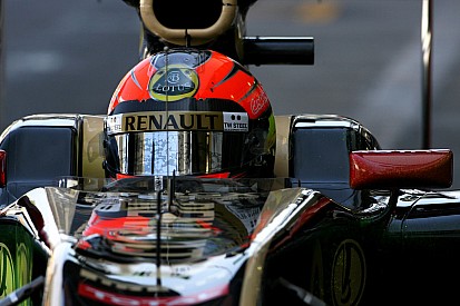 Grosjean signs deal to be Raikkonen's teammate - report
