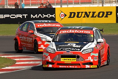 Mixed fortunes for Redstone Racing at Brands Hatch season finale