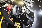 SVG in the spotlight again with Clipsal 500 pole SVG in the spotlight again with Clipsal 500 pole