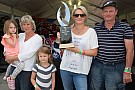 Wife unveils Jason Richards Memorial Trophy at ITM 400 Auckland Wife unveils Jason Richards Memorial Trophy at ITM 400 Auckland