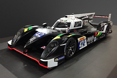 Strakka revela su imagen 2015