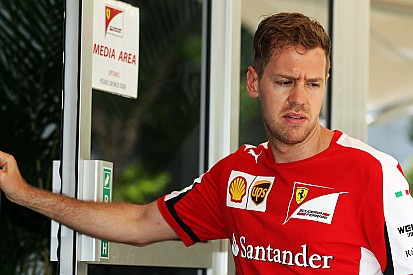 Vettel no aceptó invitación de Rosberg