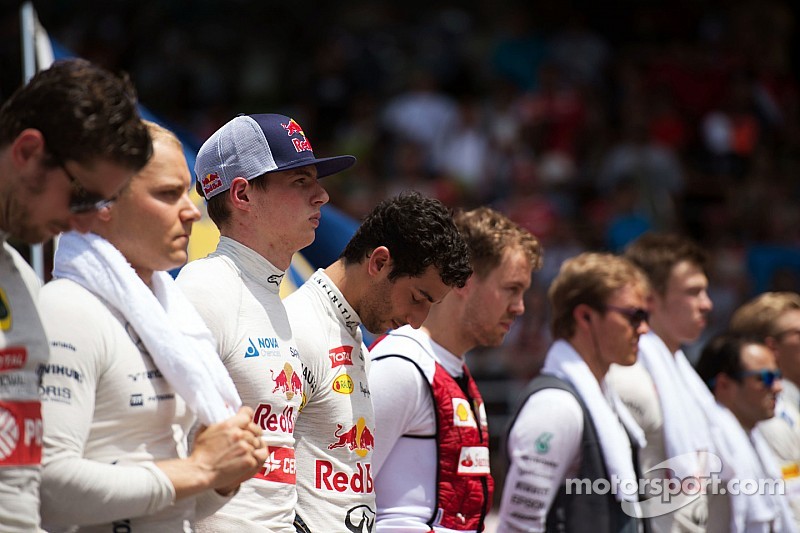 Los pilotos de la F1 deberían aprender de las estrellas de NASCAR: Hembery