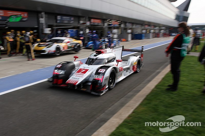 Audi fastest again in wet Silverstone FP3