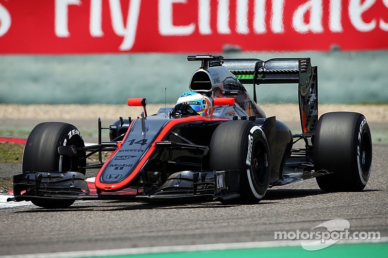 Dennis asegura que McLaren dominará en la F1