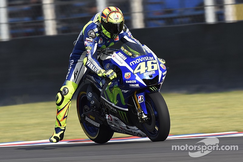 Rossi remercie Marquez de l'avoir tenu éveillé
