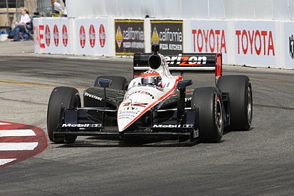 Power fa sua la pole anche a Long Beach