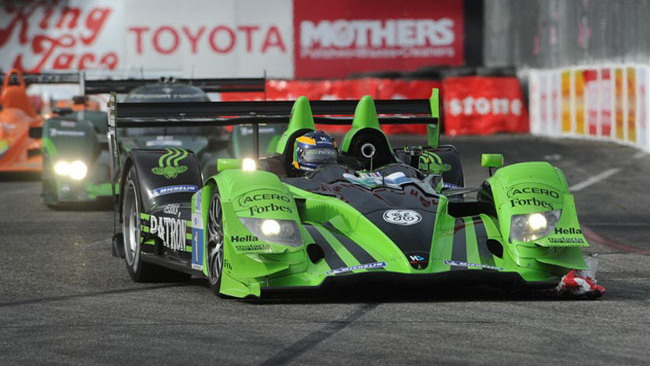 Pagenaud regala il successo all'Acura a Long Beach