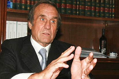 Reutemann riceve minacce via web dall'ex moglie