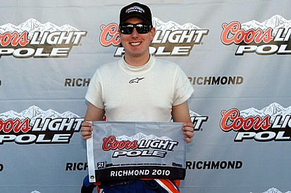 Kyle Busch mette tutti in fila nelle prove a Richmond