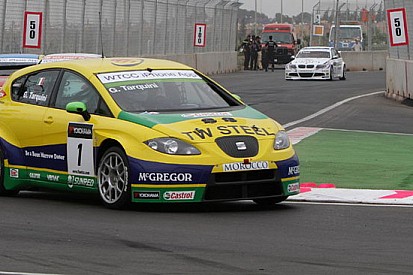 Gabriele Tarquini... tra semafori e bandiere gialle