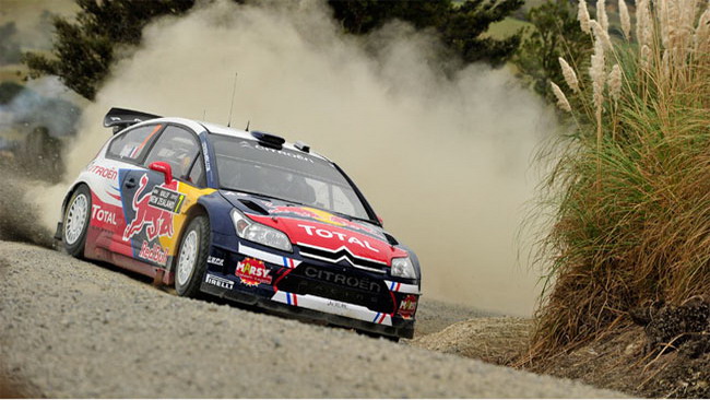 Ogier in testa, ma Loeb è a soli 5 secondi
