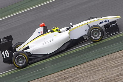 Nigel Melker il primo poleman della storia Gp3