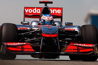 Istanbul, libere 2: Button leader, ma le Red Bull ci sono