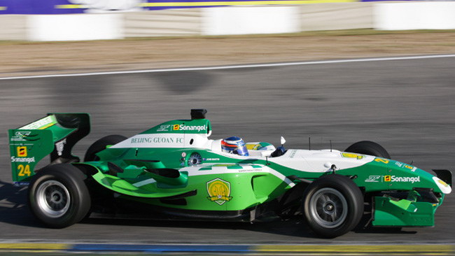 Martin dalla pole alla vittoria in gara 1