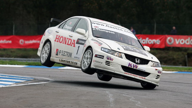 Thompson torna con la Hartmann Racing