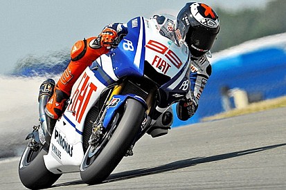 Sachsenring, libere 2: Lorenzo si riprende la vetta