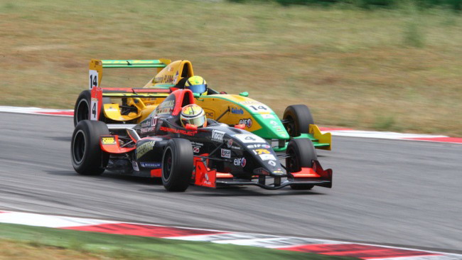 Federico Vecchi si impone in gara 2 a Misano
