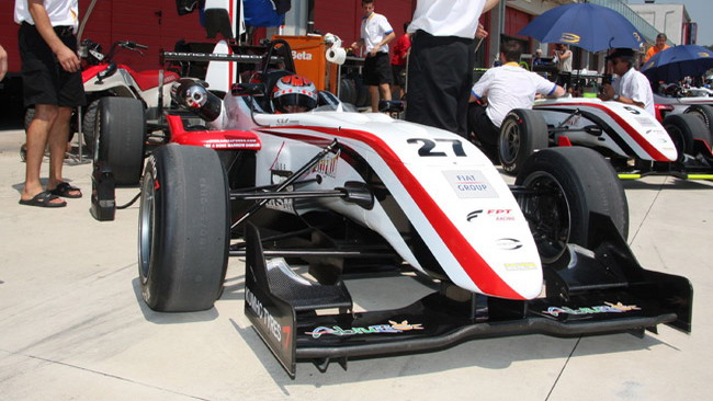 Caldarelli al top nelle prime libere al Mugello