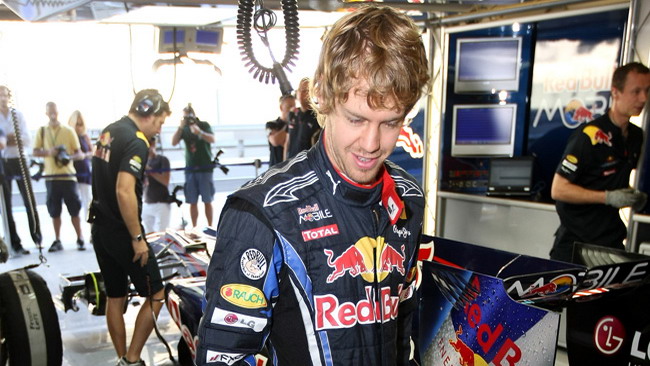 Un detrito ha causato la foratura di Vettel