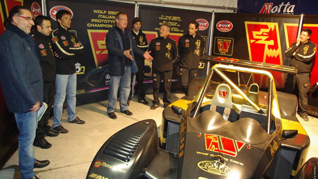Wolf Racing e IRS creano Wolf France