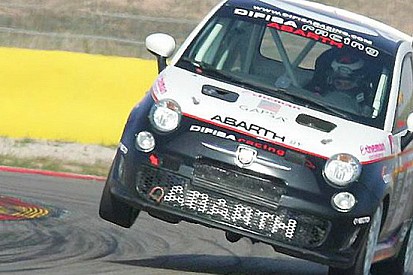 Lorenzo si diverte anche su quattro ruote!