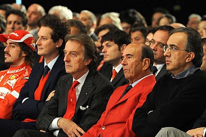 Anche John Elkann e Marchionne a Maranello