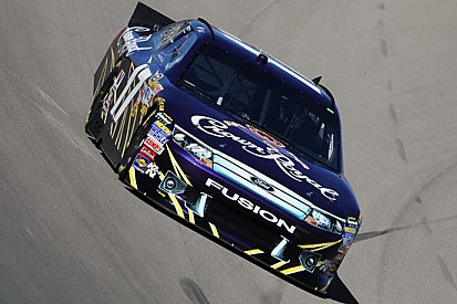Matt Kenseth centra la pole a Las Vegas