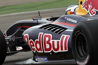 Ricciardo da record nei test di Alcaniz