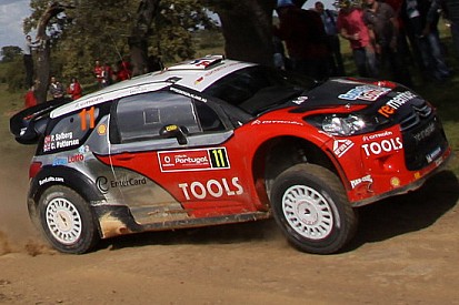 Portogallo, PS16: Petter Solberg vola nella pioggia