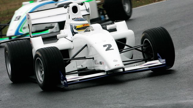 James Cole sceglie la Formula 2 per il 2011