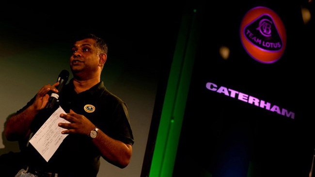 Team Lotus: Fernandes indeciso sul nome futuro