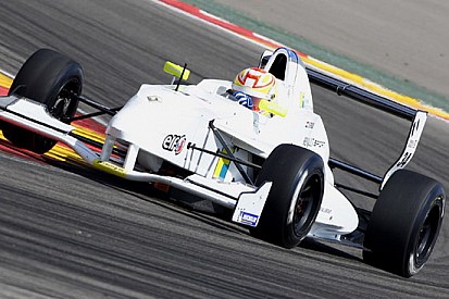 Robin Frijns stacca il miglior tempo nelle libere di Spa