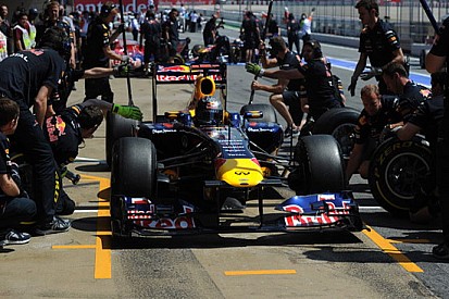 La Red Bull modifica le procedure per i pit stop